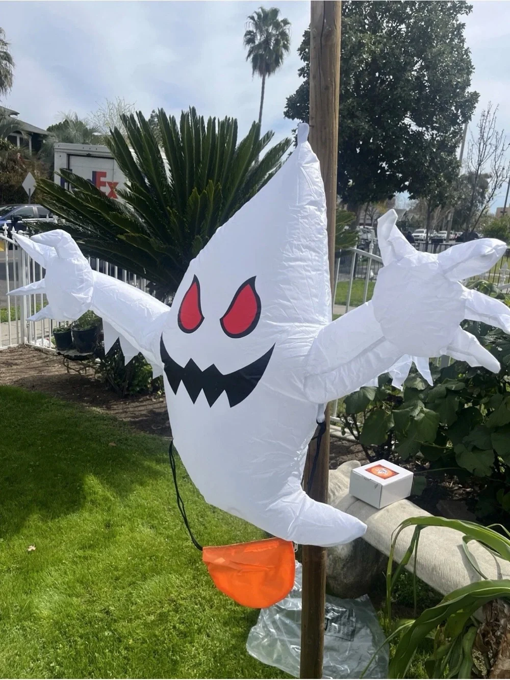 Gemmy Airblown Inflatable Ghost 33”Halloween Decoration